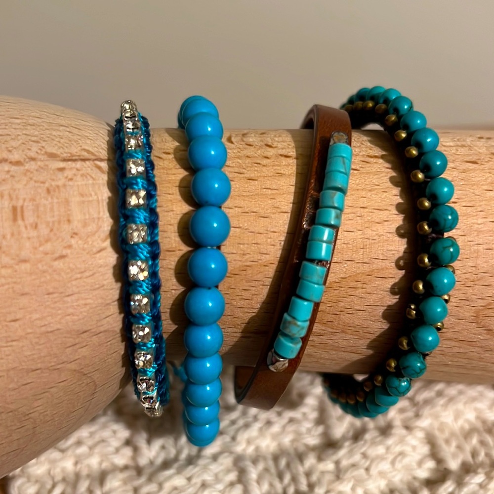 4 pcs bracelets and bangles set